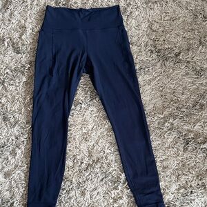 Athleta Transcend Stash Tight 7/8 in Dark Blue